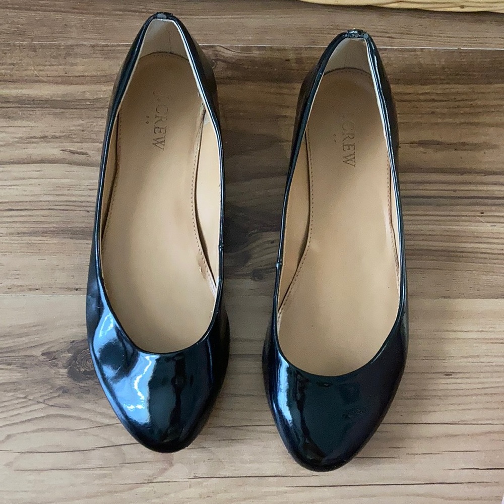 JCREW black patent leather flats gold heel